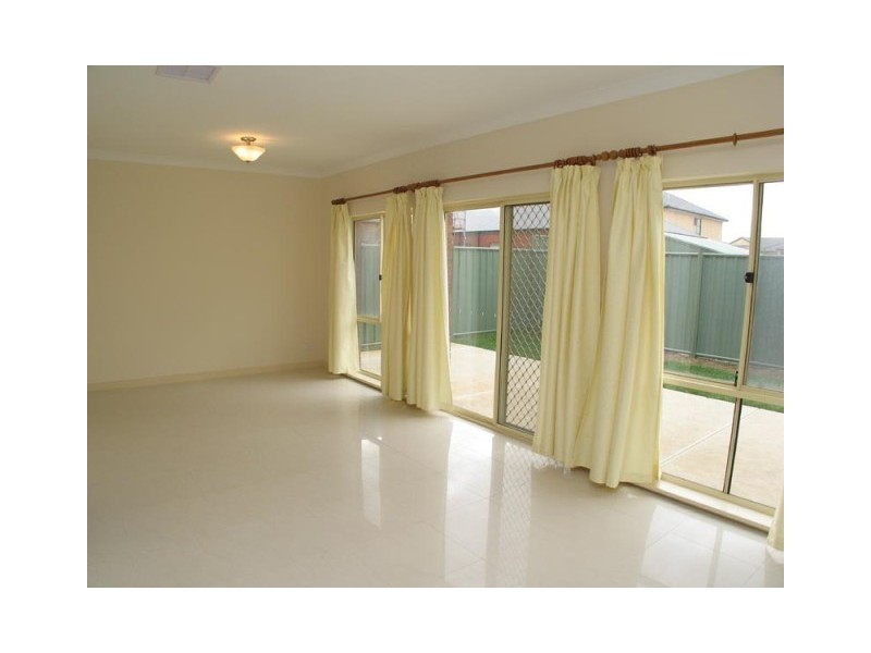 202 Sanctuary Drive, Mawson Lakes SA 5095