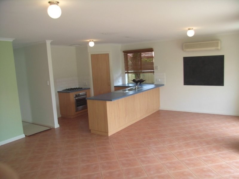 8 Jessie Goodes Court, Parafield Gardens SA 5107