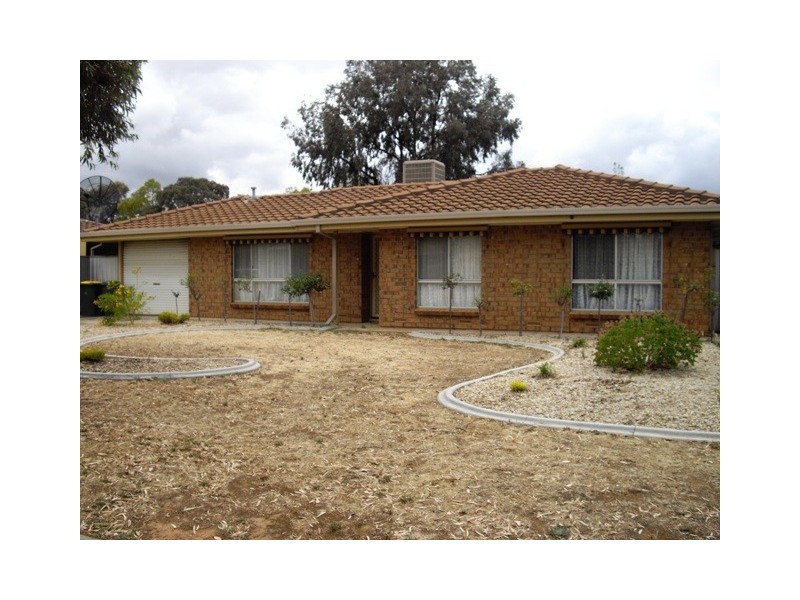 14 Hall Crescent, Burton SA 5110