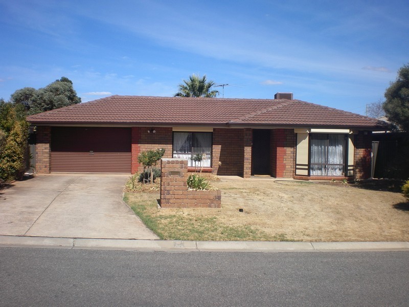 18 Whitehart Close, Blakeview SA 5114