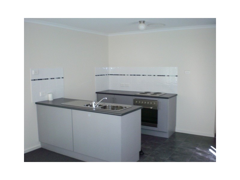 5 Hamra Drive, Smithfield SA 5114