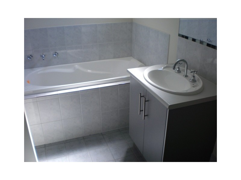 5 Hamra Drive, Smithfield SA 5114