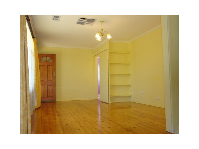 9 Yirra Crescent, Ingle Farm SA 5098