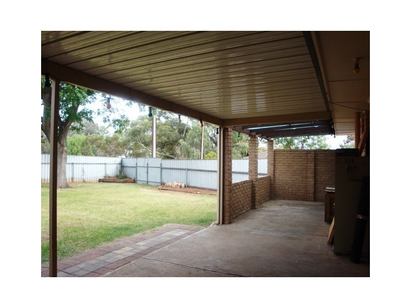 60 Jacaranda Drive, Salisbury East SA 5109