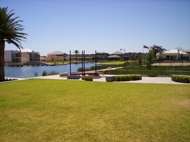 39 Bimini Crescent, Mawson Lakes SA 5095