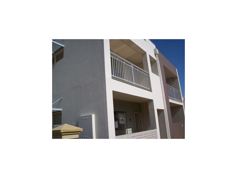 52 Macmillan Avenue, Mawson Lakes SA 5095