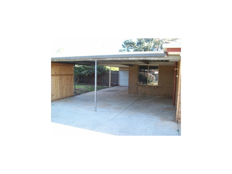 2 Joan Court, Burton SA 5110