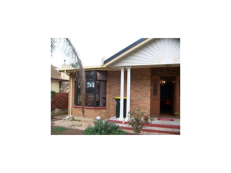 1 Tidcombe Street, Elizabeth Vale SA 5112