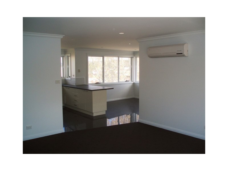 2/5 Merrington Lane, Kings Meadows TAS 7249