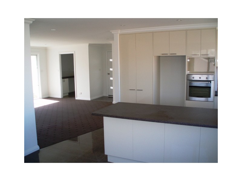 2/5 Merrington Lane, Kings Meadows TAS 7249