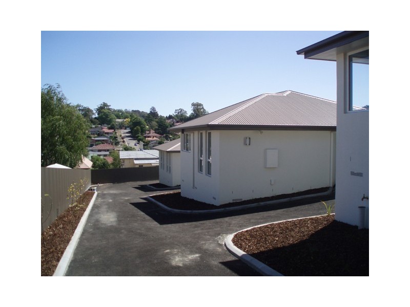 2/5 Merrington Lane, Kings Meadows TAS 7249