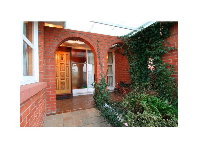 47 Bill Grove, Mowbray TAS 7248