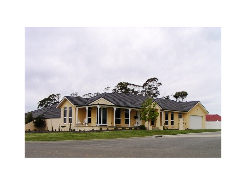 8 Trafalgar Drive, Prospect Vale TAS 7250
