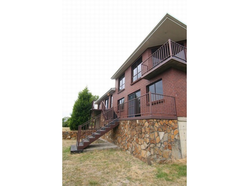 11 Lakeview Court, Blackstone Heights TAS 7250