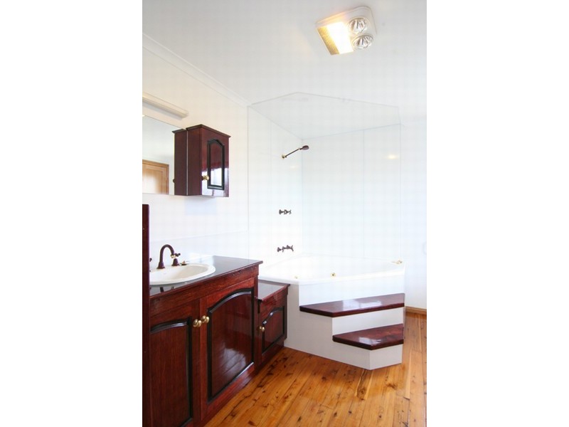 11 Lakeview Court, Blackstone Heights TAS 7250