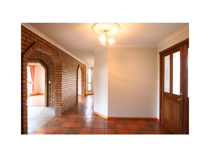 11 Lakeview Court, Blackstone Heights TAS 7250