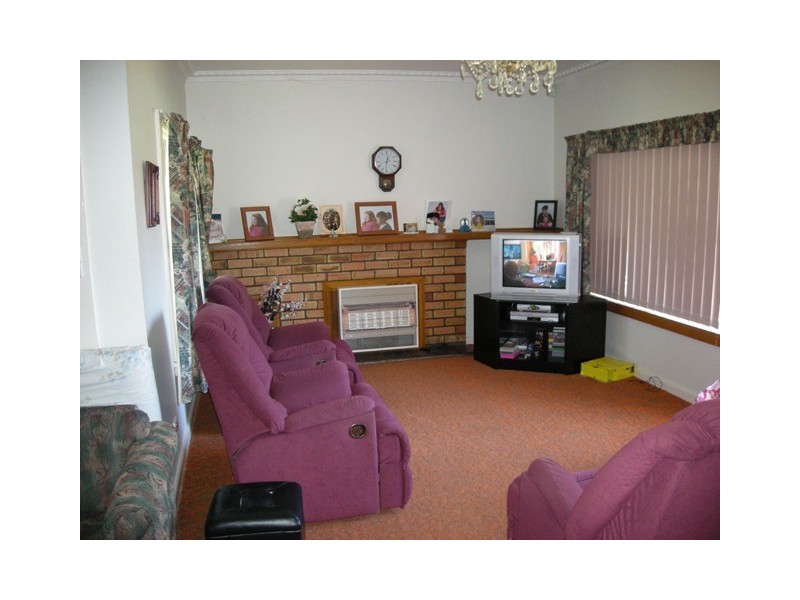 8 Notley Street, Newnham TAS 7248