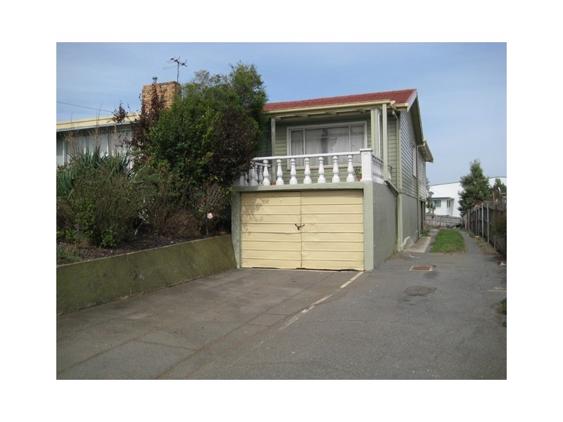 8 Quarantine Road, Kings Meadows TAS 7249