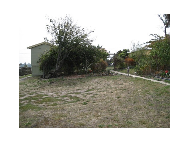 8 Quarantine Road, Kings Meadows TAS 7249