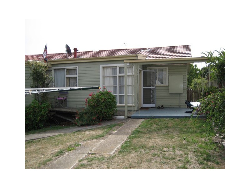 8 Quarantine Road, Kings Meadows TAS 7249