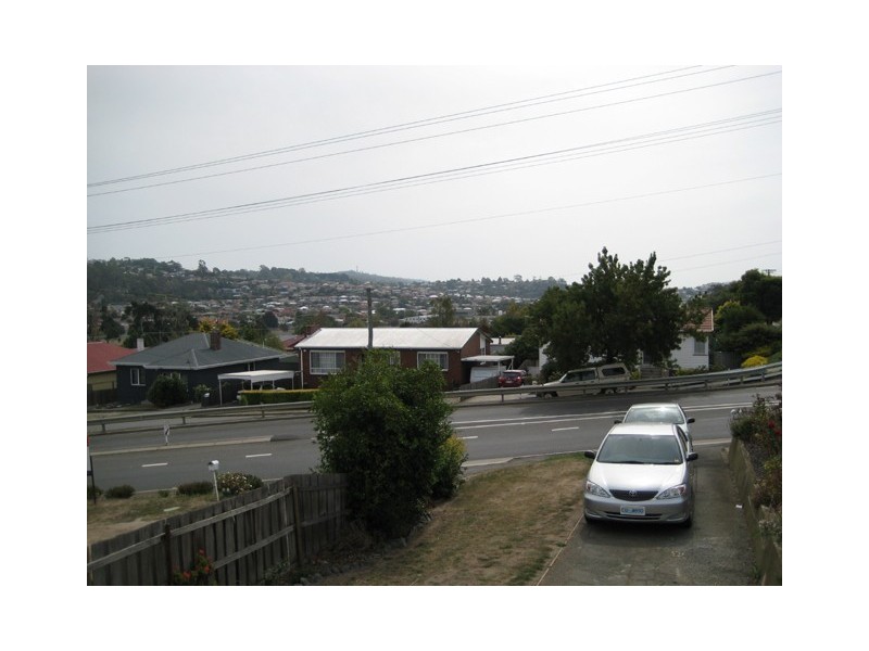 8 Quarantine Road, Kings Meadows TAS 7249