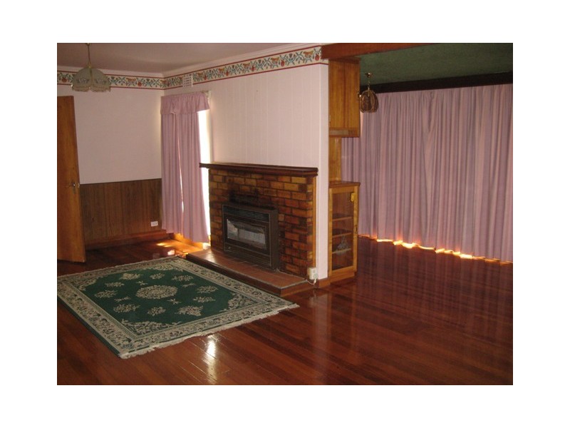 8 Quarantine Road, Kings Meadows TAS 7249