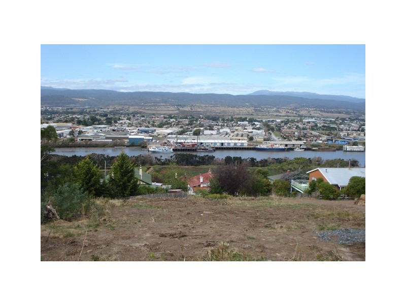 40 Floreat Crescent, Trevallyn TAS 7250