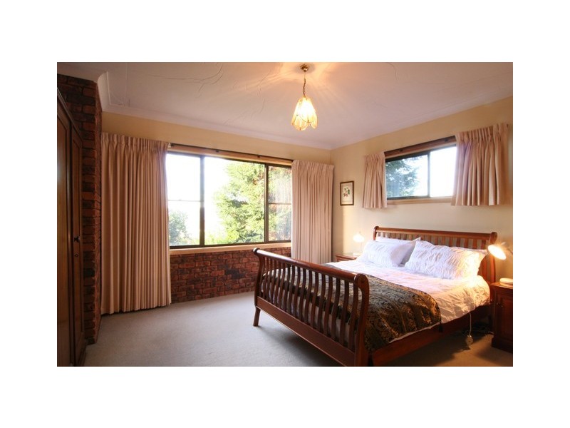 9 Far View Avenue, Riverside TAS 7250