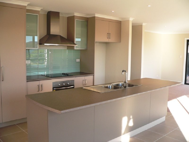 5 Sarinda Close, Newnham TAS 7248