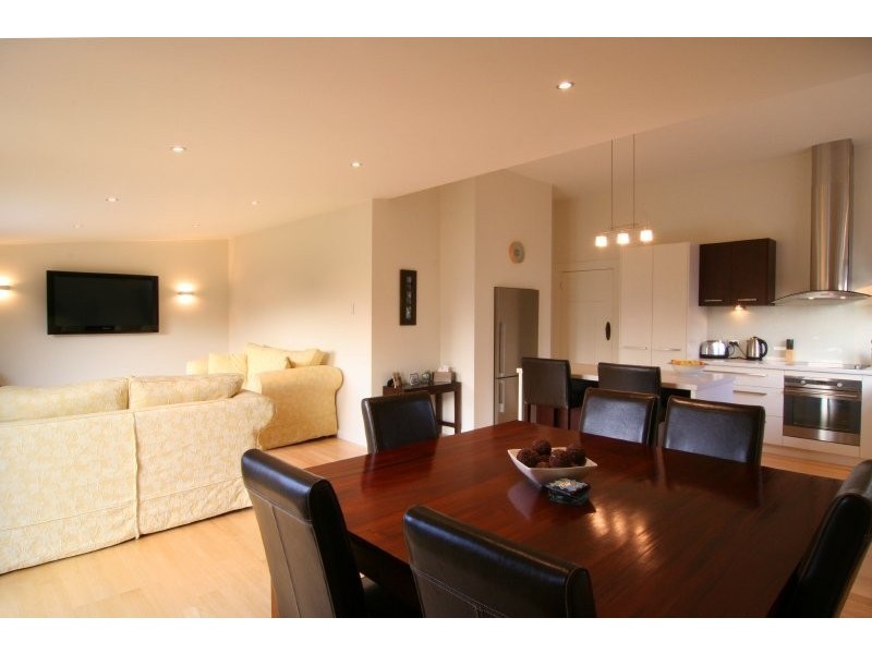 8 Belhaven Crescent, Newstead TAS 7250