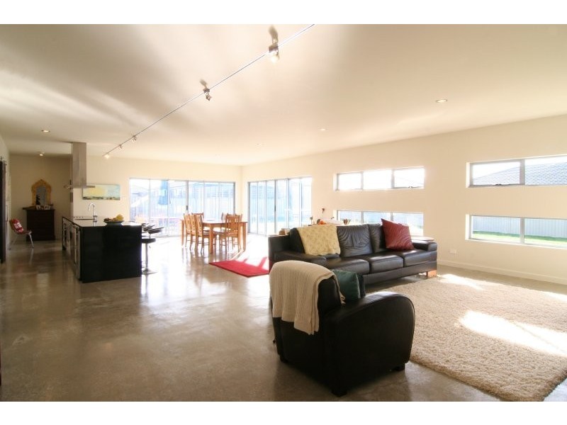 5 St James Close, Newstead TAS 7250