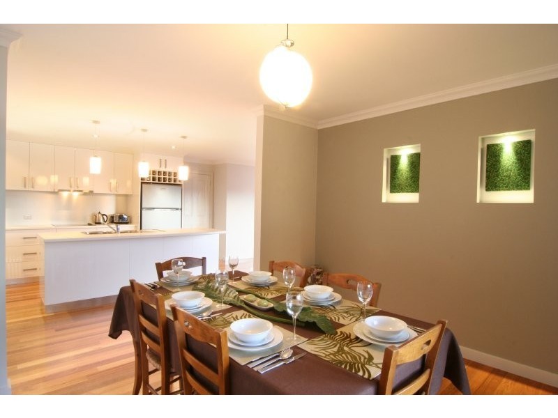 22 Bartlett Grove, Newnham TAS 7248