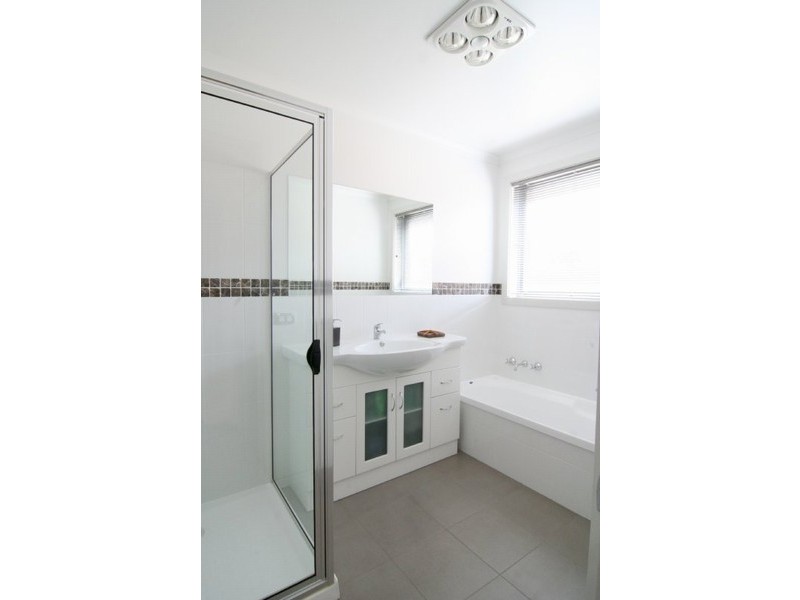 22 Bartlett Grove, Newnham TAS 7248