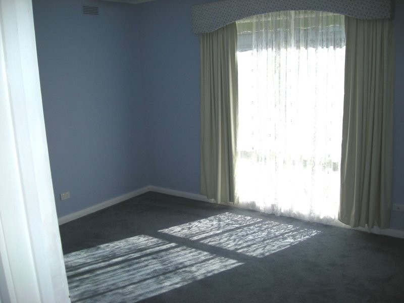 32 Crandon Crescent, Newnham TAS 7248