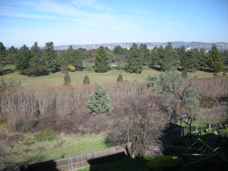 32 Crandon Crescent, Newnham TAS 7248