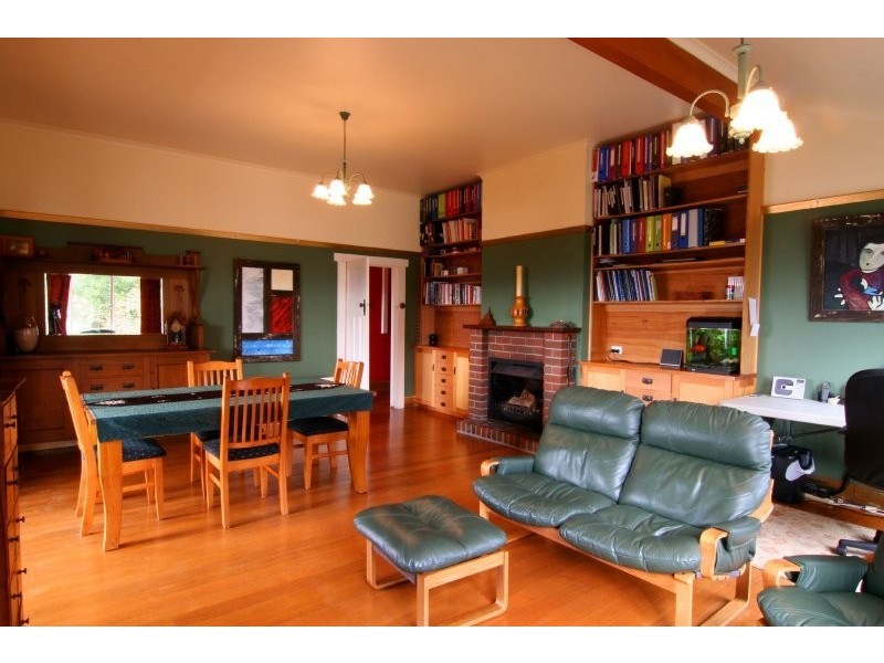 18 Delamere Crescent, Trevallyn TAS 7250