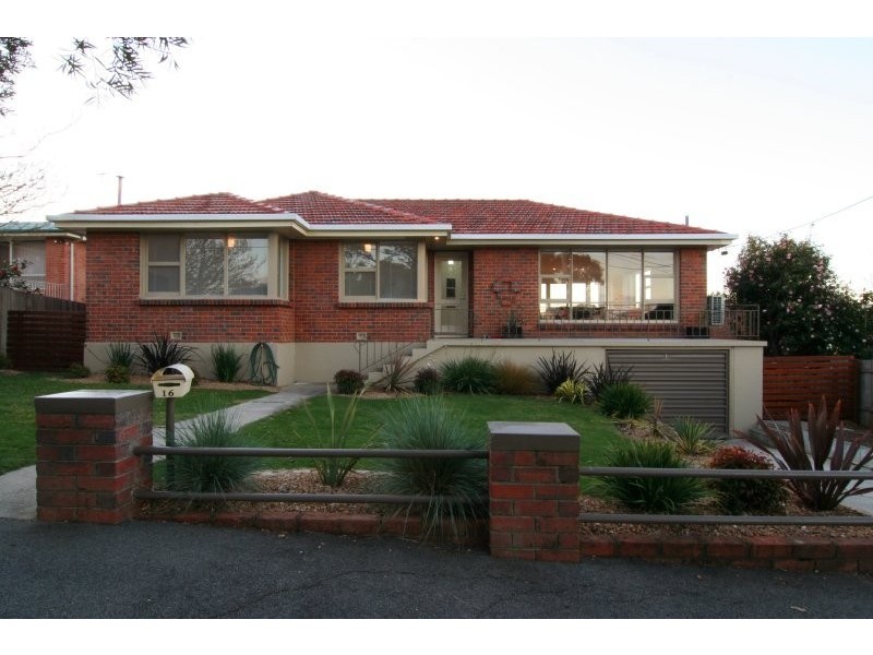 16 Kootara Place, Trevallyn TAS 7250