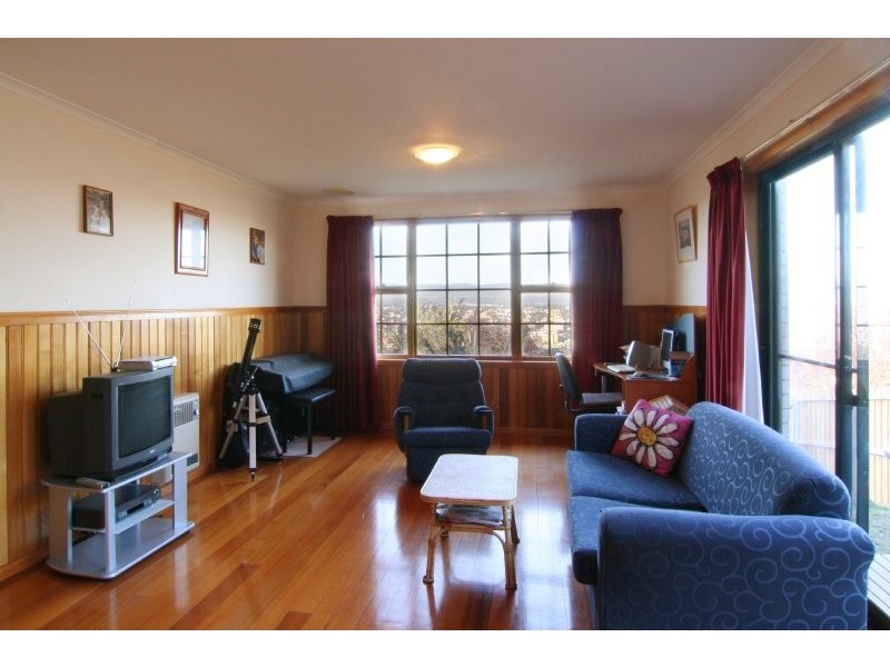 2 Alexander Avenue, West Launceston TAS 7250