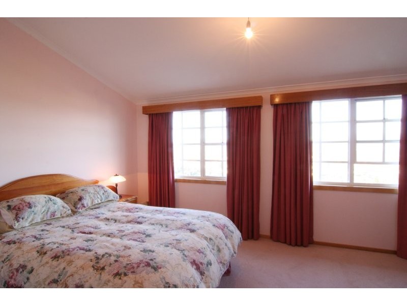 2 Alexander Avenue, West Launceston TAS 7250