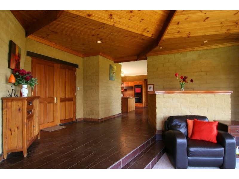 10 Travellers Drive, Travellers Rest TAS 7250