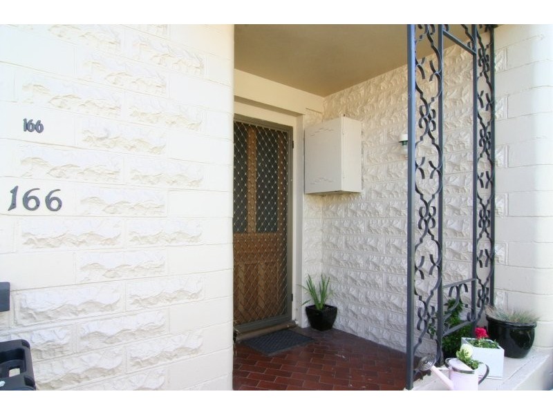 166 Hobart Road, Kings Meadows TAS 7249
