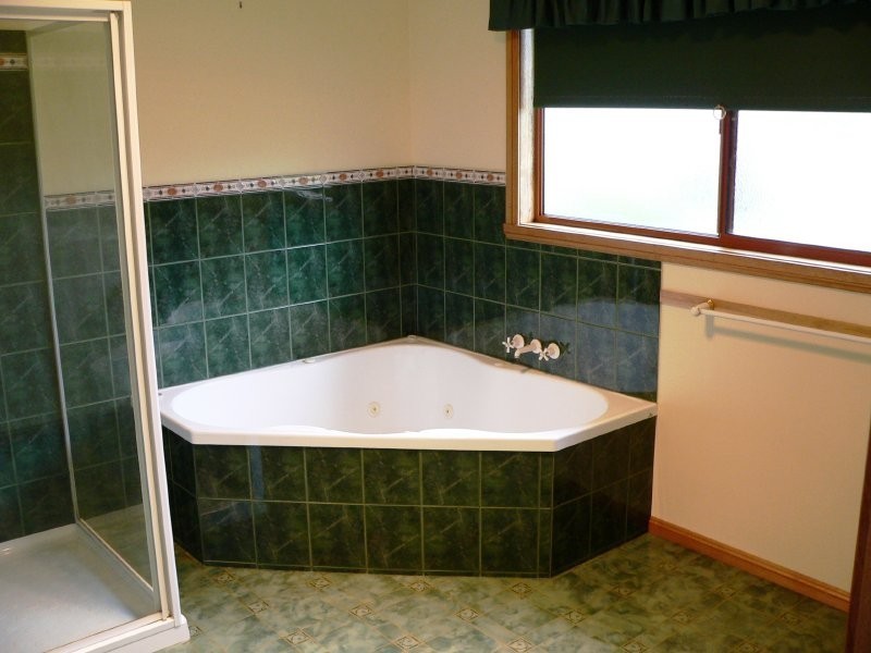 6a Weedon Avenue, South Launceston TAS 7249