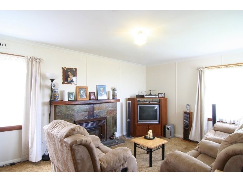 17 Hargrave Crescent, Mayfield TAS 7248