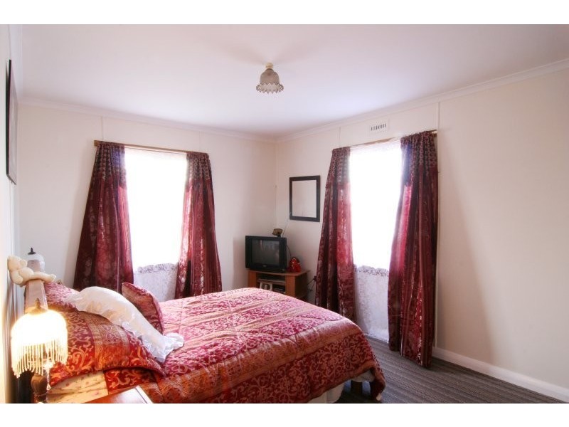 17 Hargrave Crescent, Mayfield TAS 7248