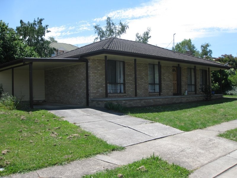 11 Parklands Place, Newnham TAS 7248