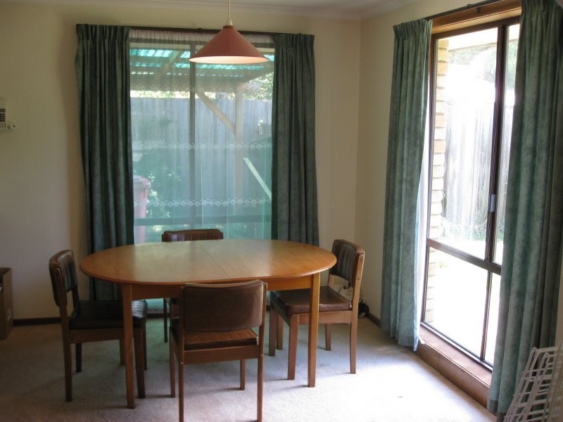 11 Parklands Place, Newnham TAS 7248