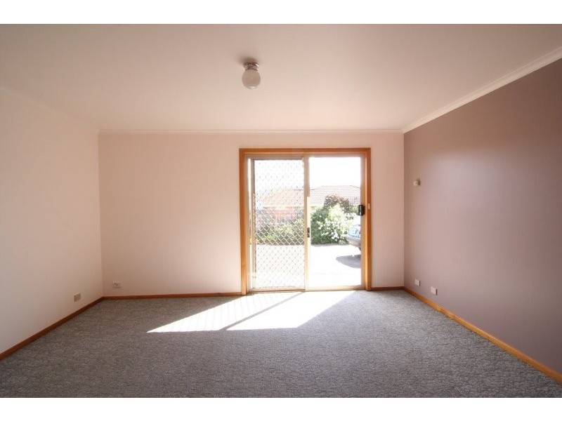 2/3 Buckingham Place, Prospect TAS 7250