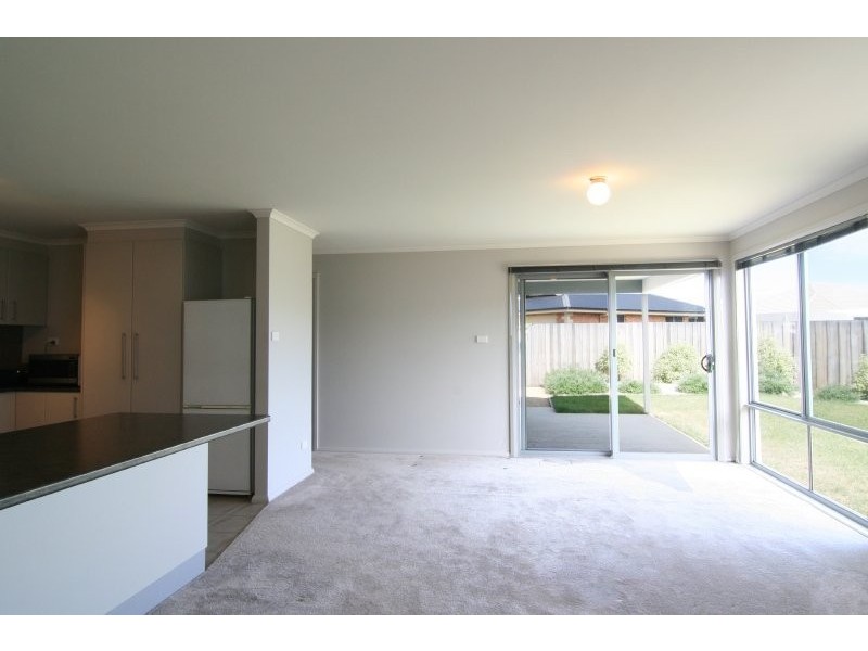 6 Maiden Place, Newnham TAS 7248