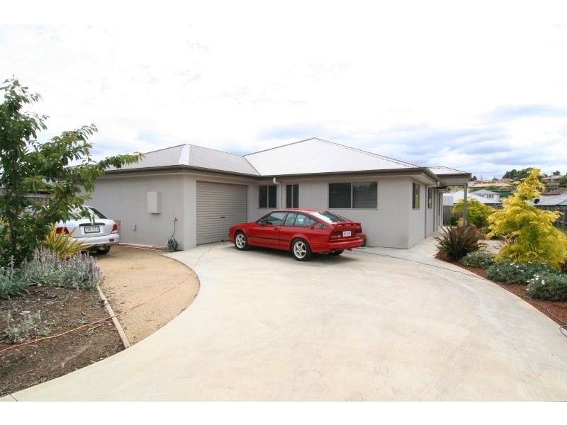 21 Bethune Place, Newnham TAS 7248