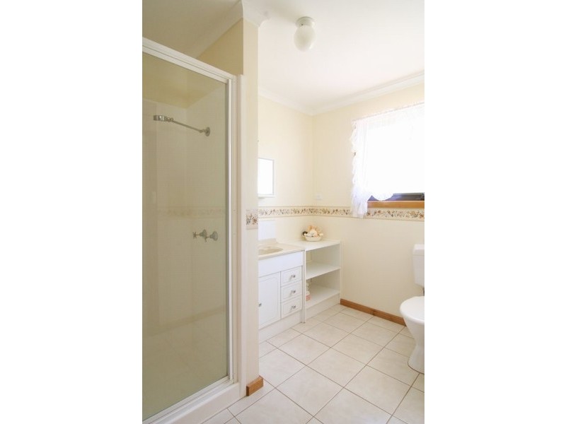 13 Kensington Gardens, Norwood TAS 7250